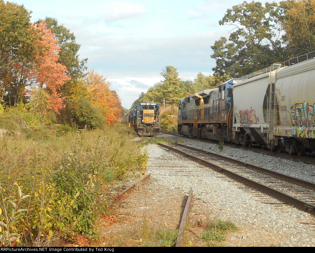 MEC 7575 & 7594 passing MEC 7535, 7622 & 7534